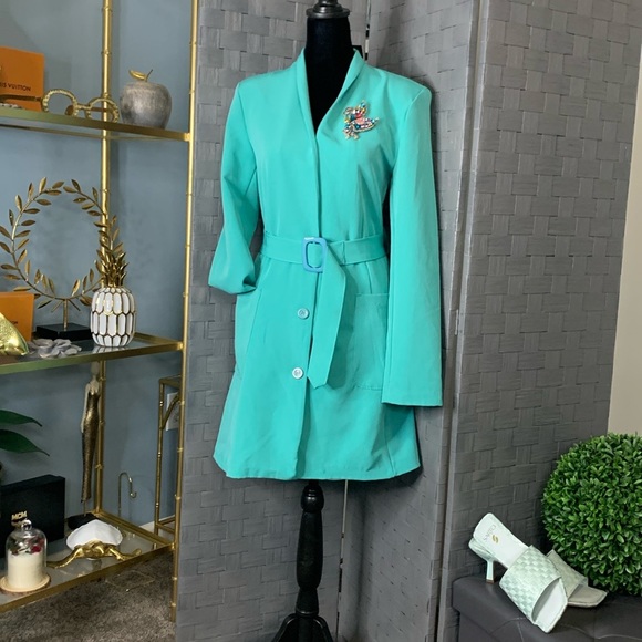 Boohoo Woven Collarless Belted Blazer Dress - Picture 2 of 5